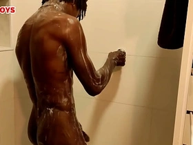 Garoto gostosinho tomando banho na casa do amigo uncaring sexual connection videos porn uncaring asian