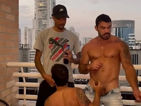 FUDENDO A PUTINHA SEM CAPA COM UM AMIGO. hd porn asian gay sex videos