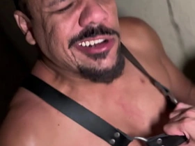 Anddy Brazil fodendo ao vivo na melhor festa de sexo de São Paulo. sex videos asian gay uncle