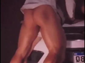 Hacemos cruising fuera de la casa de mi vecino asian publicly careless sex videos