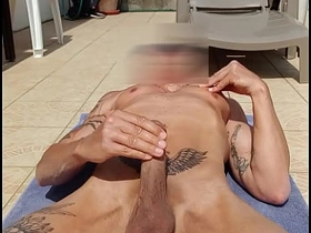 mec tatouté se branle à poil sur sa terrasse, horny asian gay boys sex videos
