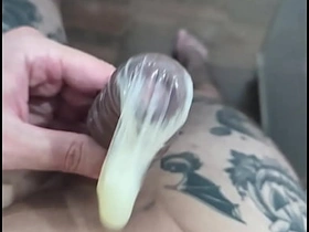 CAMISINHA CHEIA DE SEMEN - TOMARIA ESSE LEITE? asian gay man sex videos on porn
