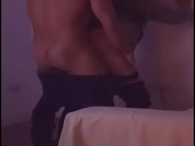 Compañero del internado policial se pasa mi cama y me folla despues de 3 meses de encierro gay sex videos asian muslim