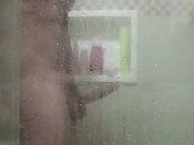 Gente! Meu tio está hospedado aqui e olha o que filmei ele fazendo! asian muscle gay sexual intercourse videos