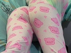 Stepdaughter in cosplay pajamas gets fucked by her big-dick stepdad (Over 18) asian gay sex tube videos