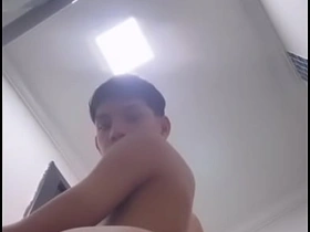 COME OU SENTA niks asian gay sex videos