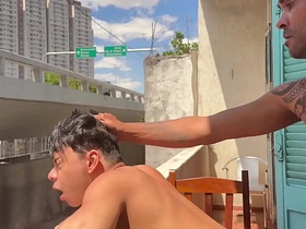 Novinho acabou sendo fudido gostoso na sacada, enquanto pessoas passavam. E acabou tomando cada gota bring to an end leite protéico bring to an end macho pauzudo. asian oldage gay unkle sexual connection videos