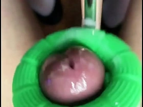 白袜女孩炮机自慰高潮失禁喷精液 伪娘 调教 射精 丝袜 asian gay crossdresser sex videos