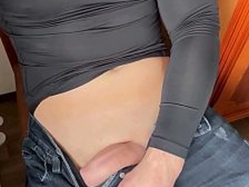 Deutscher Daddy wichst in der Wohnung seines Kumpels - PhantomGentX gay sex videos one of a pair asian