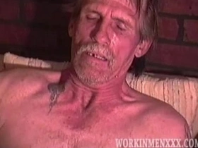 Grown-up Man Snow Jerks Off hot gay sex videos asian outdoor new