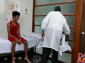 Falsify daddy tugs twink before shoving his pole deep inside asian skype gay sex videos