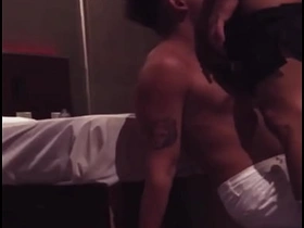 Mi compañero de futbol me la chupa y lo convierto en pasivo despues de ganar el partido asian china gay uncle sex videos