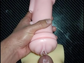 Trio Kissy y Dolly: de la boca a la vagina! Termina en tits fuck. asian gay sex videos porn