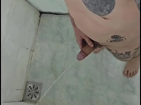 EU MIJANDO Doll-sized BANHO asian gay jenny sex videos